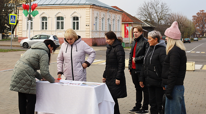 Идет сбор подписей в поддержку выдвижения кандидатов в Президенты