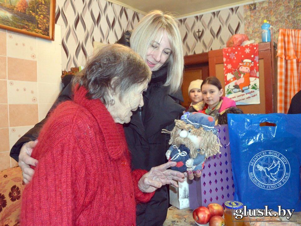 Стартовала новогодняя акция для пожилых «От всей души»